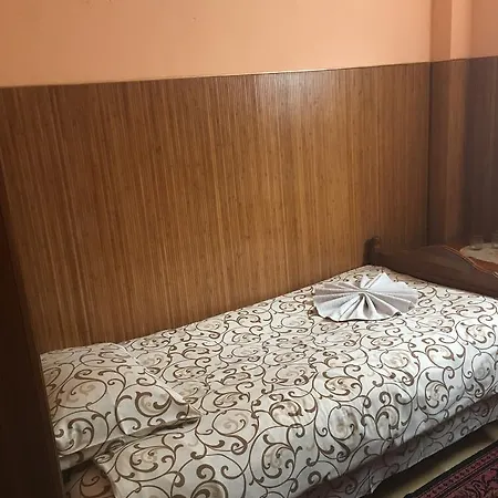 достаток ホテル コロムィーヤ